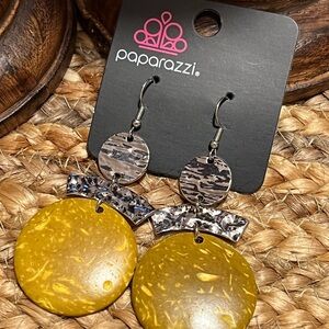 🍁NEW Paparazzi Yellow Wood Earrings🍁